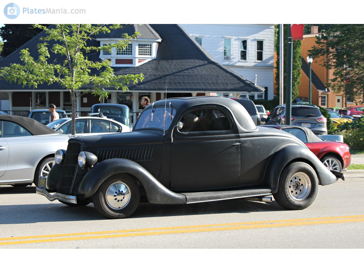 Ford Transit: История модели, фотогалерея и список...