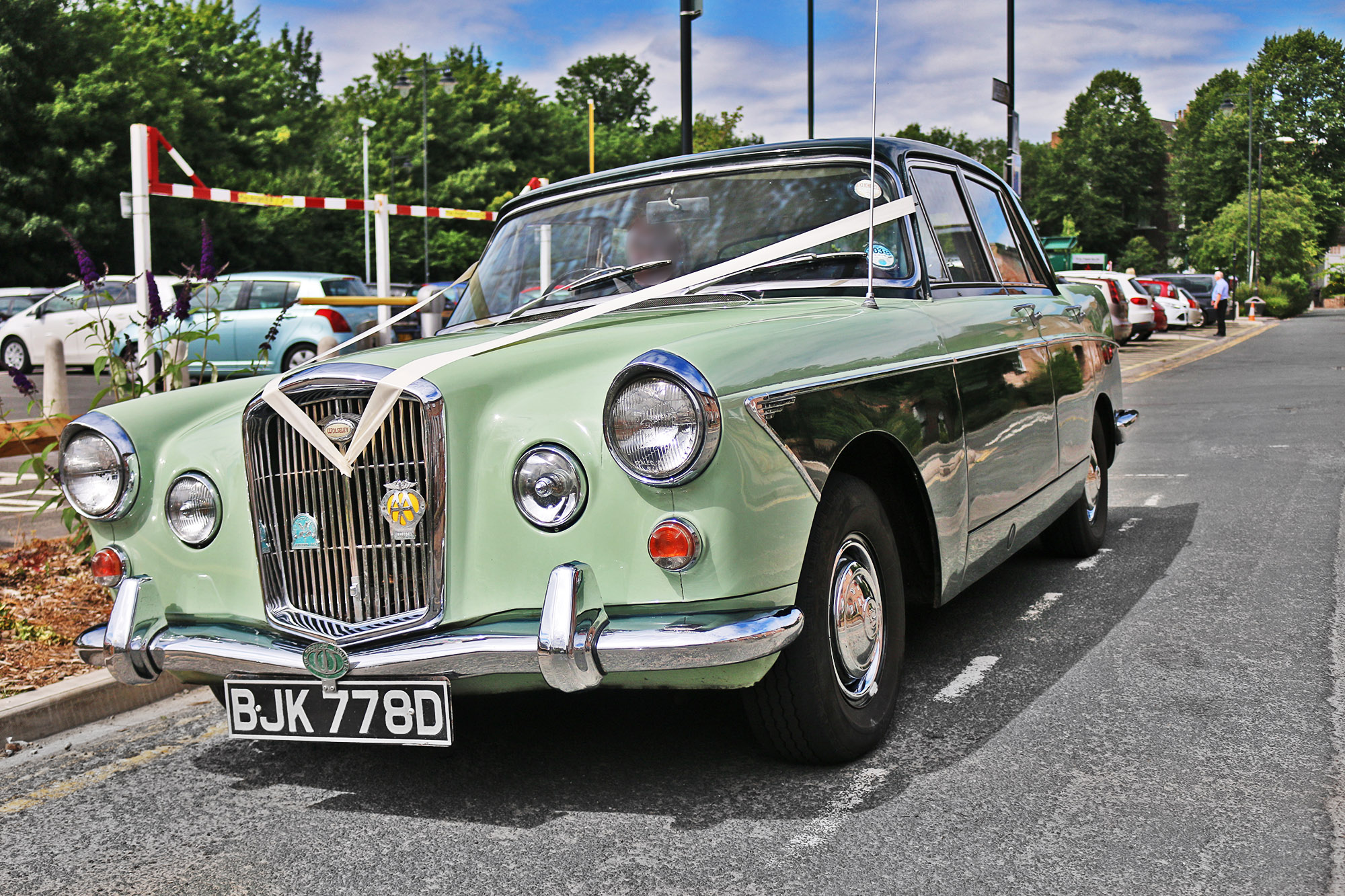 BJK778D, Wolseley 6/110 