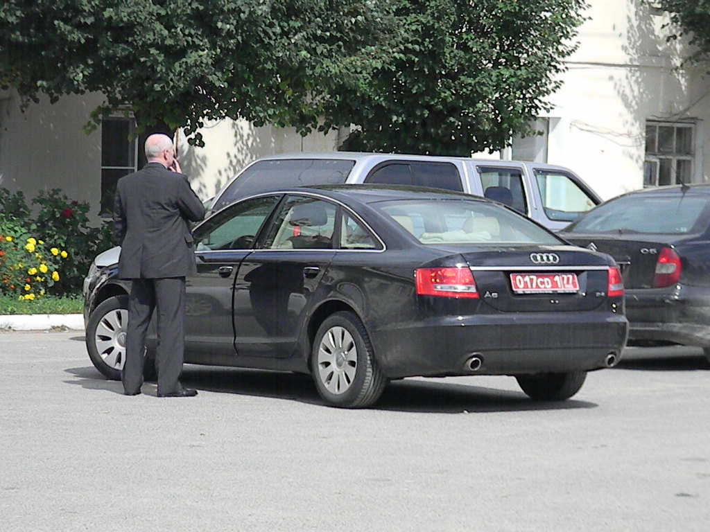 017 CD 1 77, Audi A6 