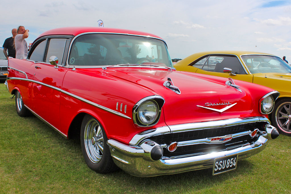 SSU854, Chevrolet Bel Air 2nd gen 1957 2-door Sedan (2402; A-body), 2nd facelift, 1956–1957