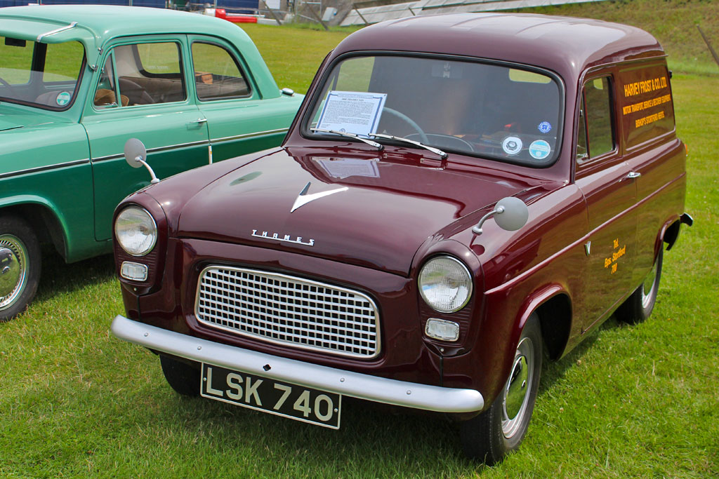 LSK740, Ford Thames 300E 