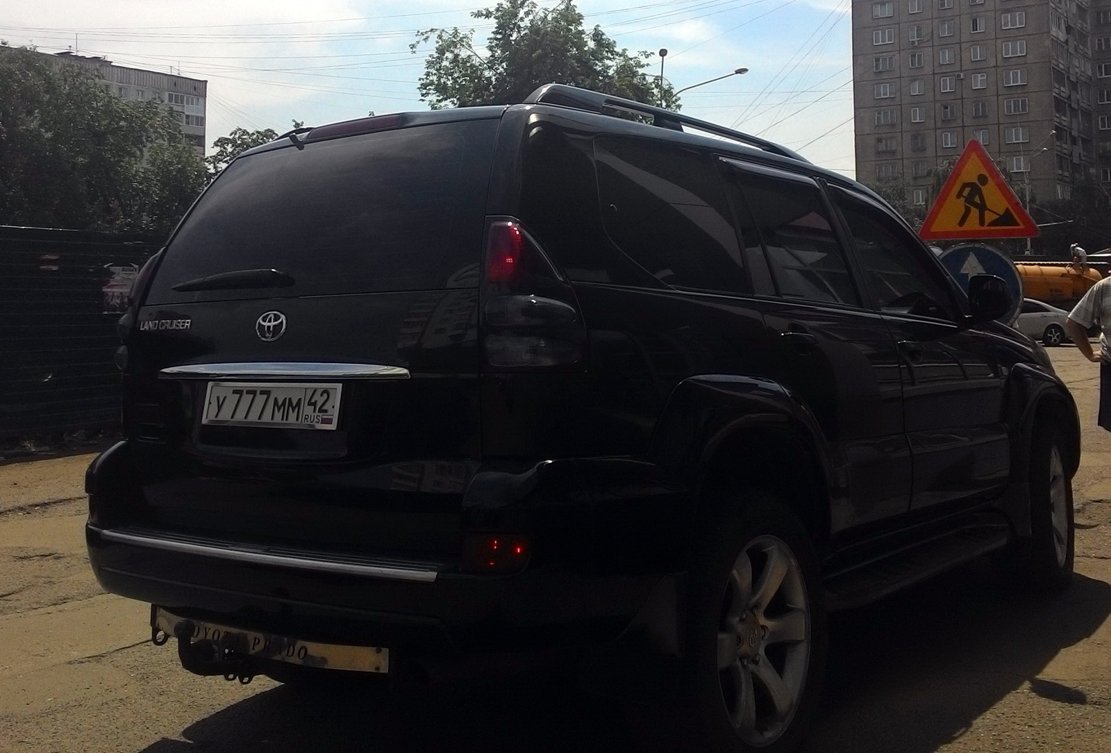 у 777 мм 42, Toyota Land Cruiser Prado 3rd gen 5-door SUV (J120), 2002–2009