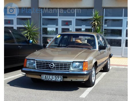 AUJ-373, Opel Senator