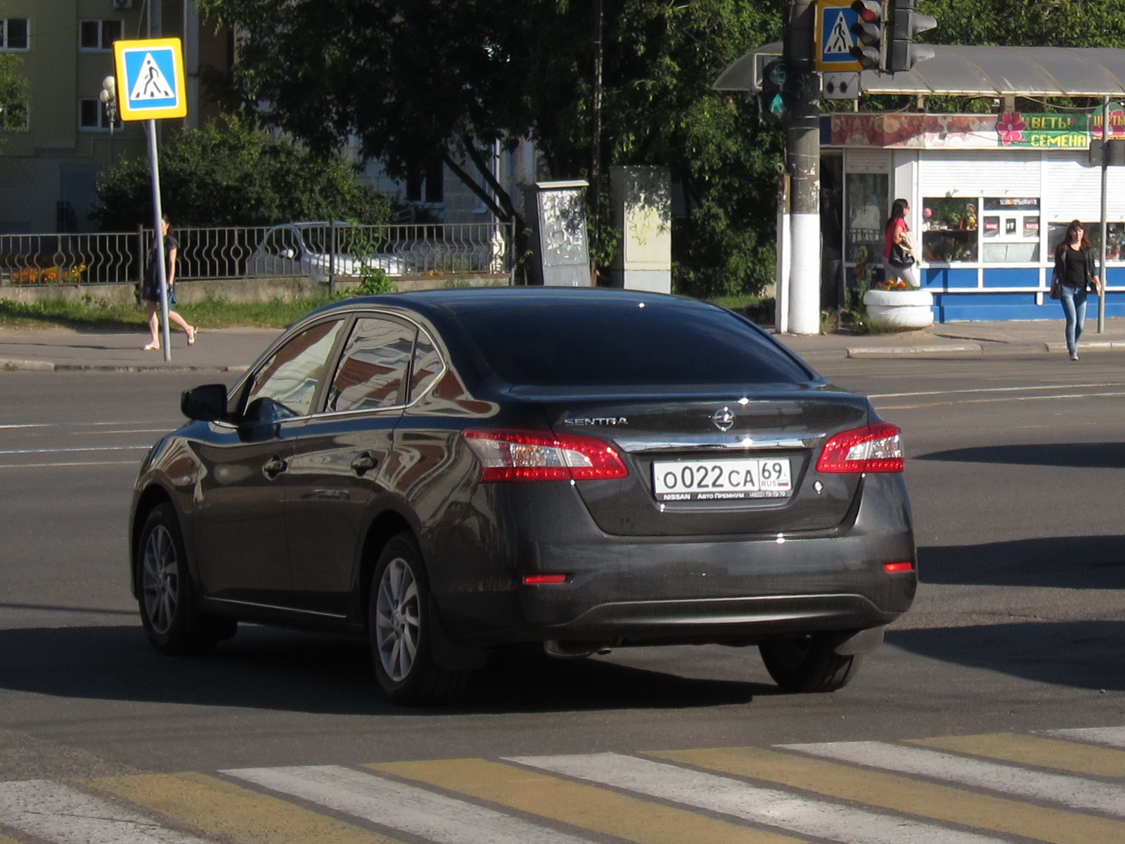 о 022 са 69, Nissan Sentra 7th gen (B17), 2012–2016