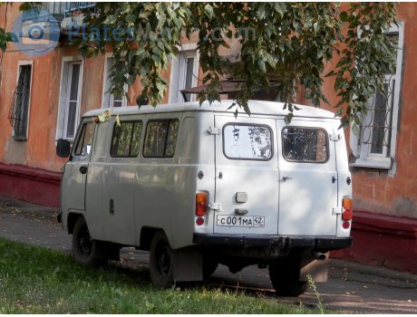 с001ма42, UAZ 452