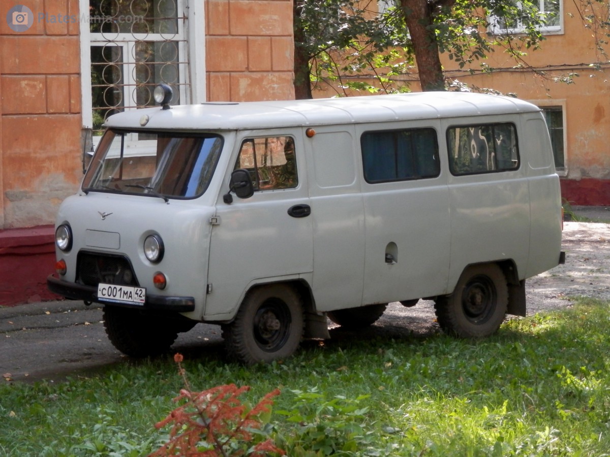 с 001 ма 42, UAZ 452 452А/3962/3741 Glassed Van, 1965–