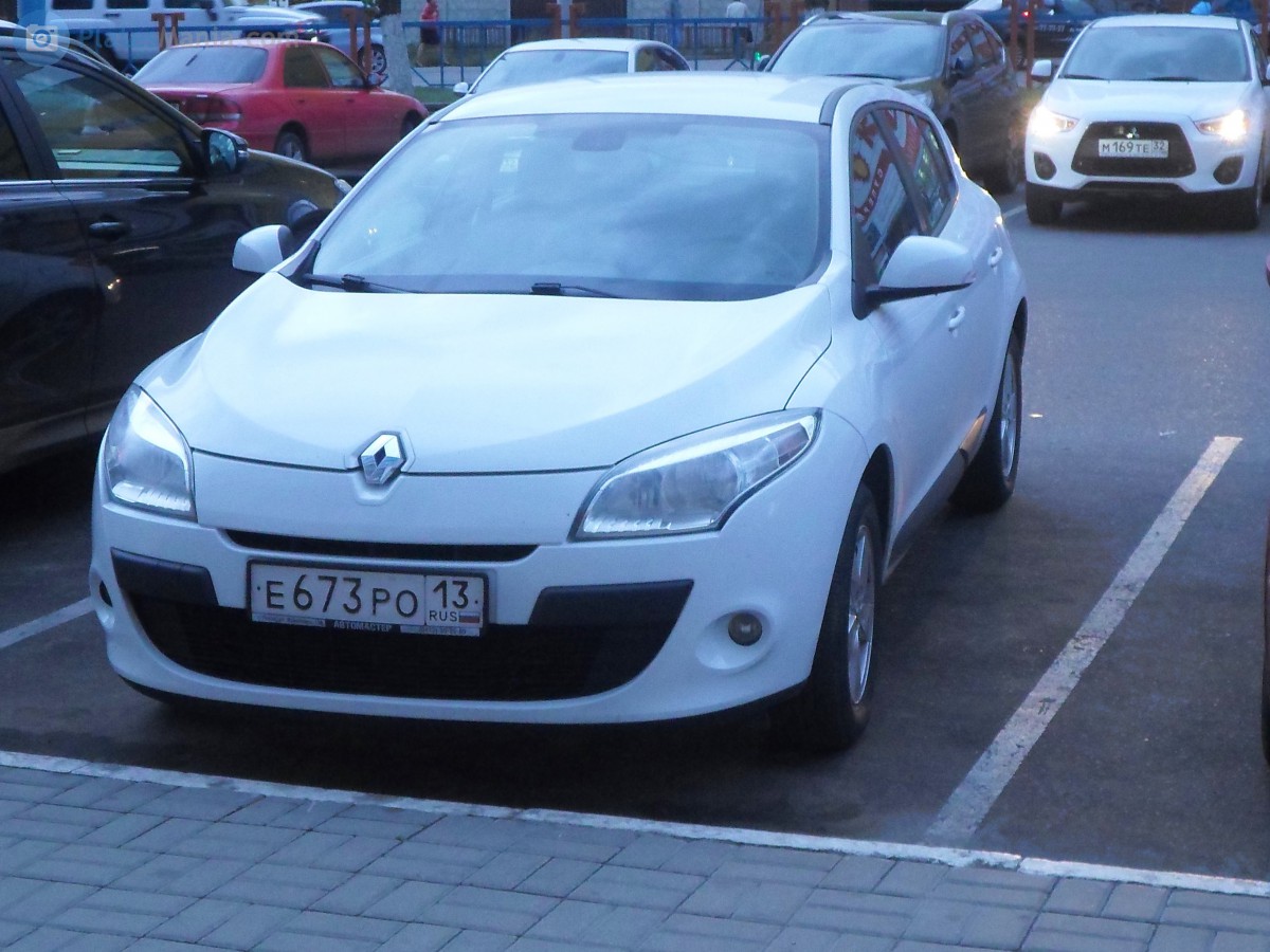е 673 ро 13, Renault Mégane 3rd gen Hatch (B95), 2008–2015