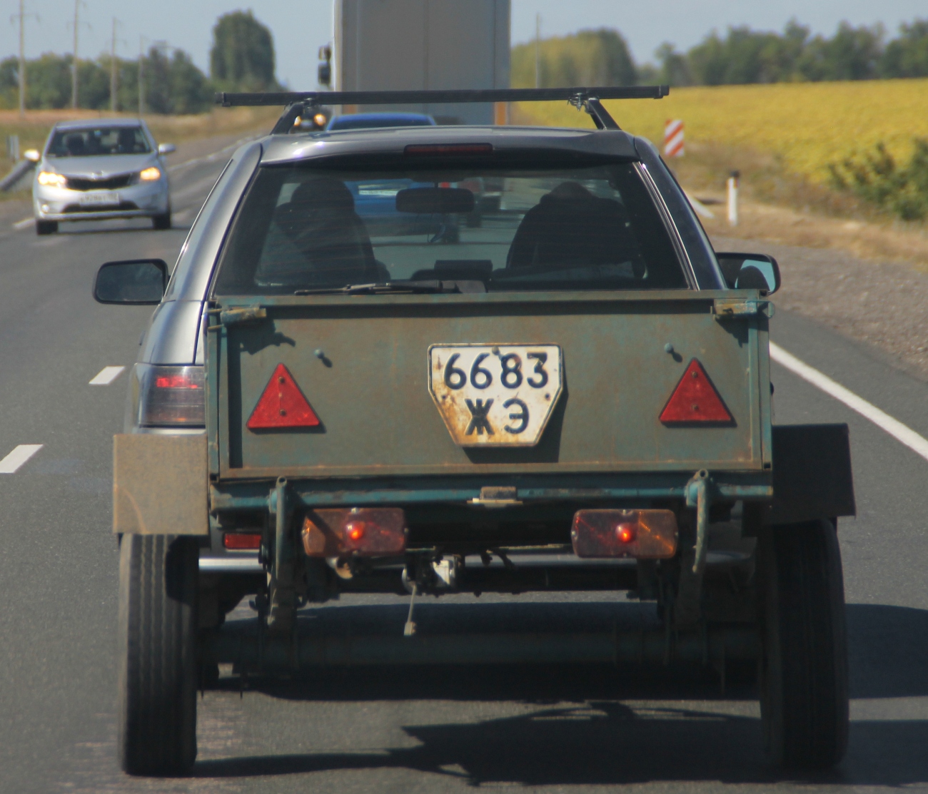 6683 ЖЭ, Bober Trailers Бобёр/8251 