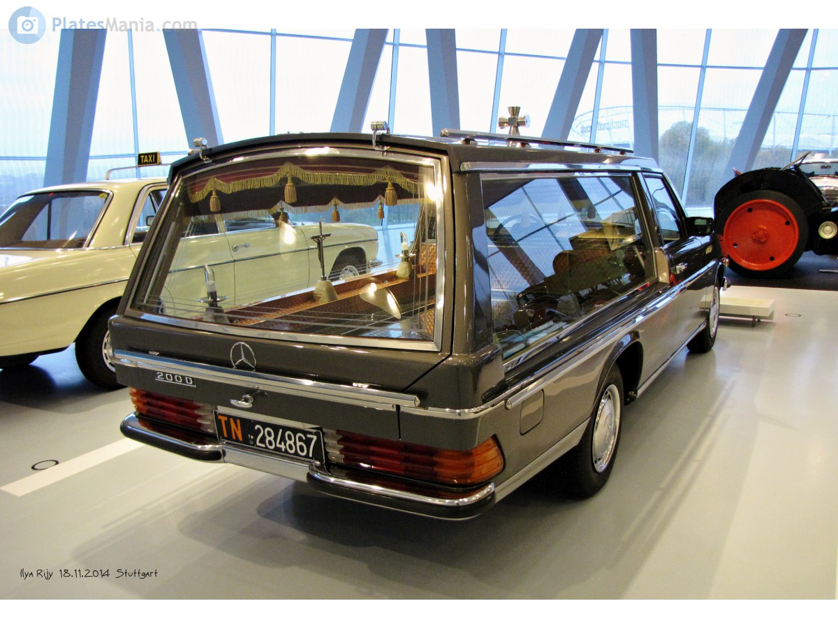TN 284867, Mercedes-Benz E-Klasse 200–280 Sedan (W114/W115), 1967­–1976