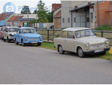 SI-379AB, Trabant 601