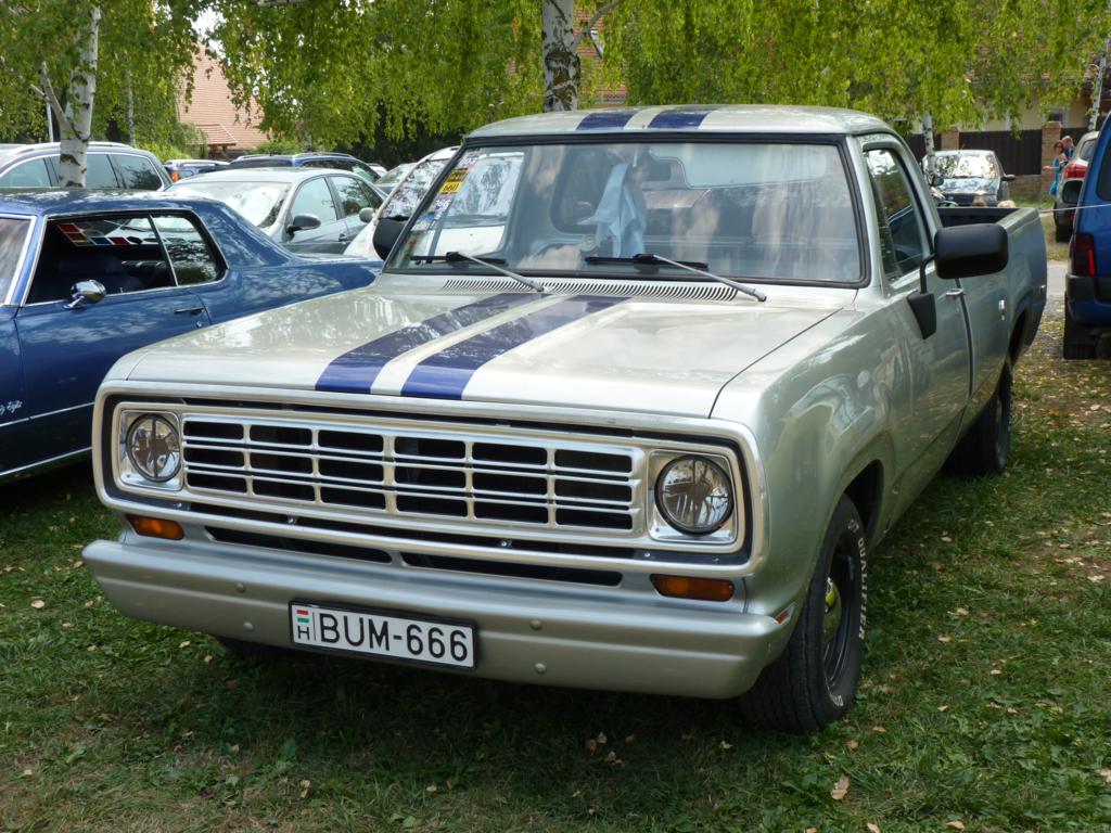 BUM-666, Dodge D-Series 3rd gen, 1971–1980
