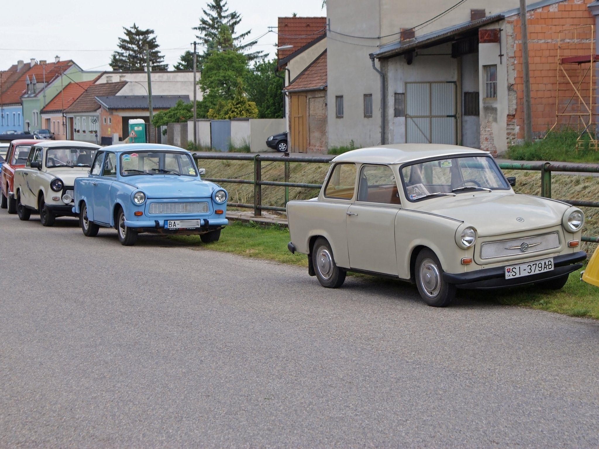 SI-379AB, Trabant 601 Limousine, 1964–1990