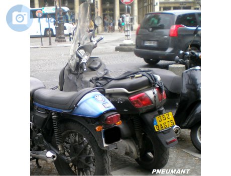 352 QAS 75, Yamaha Versity