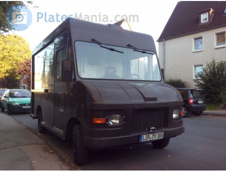 LIP TY 300, Spier P36