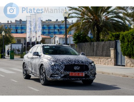S 8732 BBY, Infiniti Q30