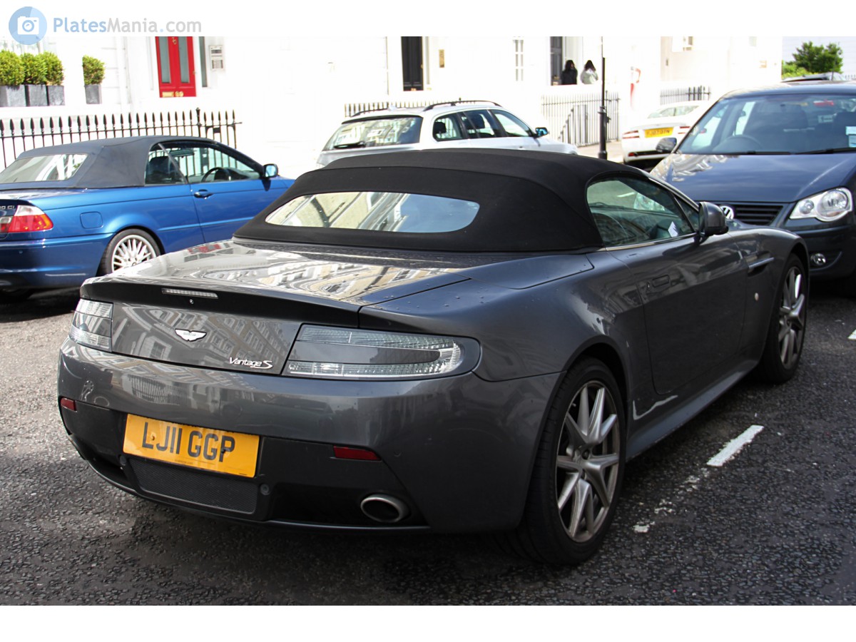 LJ11GGP, Aston Martin V8 Vantage 