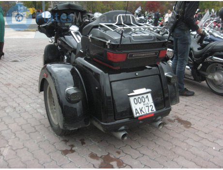 0001 ак 72, Harley-Davidson FL