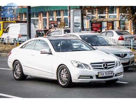 AA 1010 HP, Mercedes-Benz E-Klasse