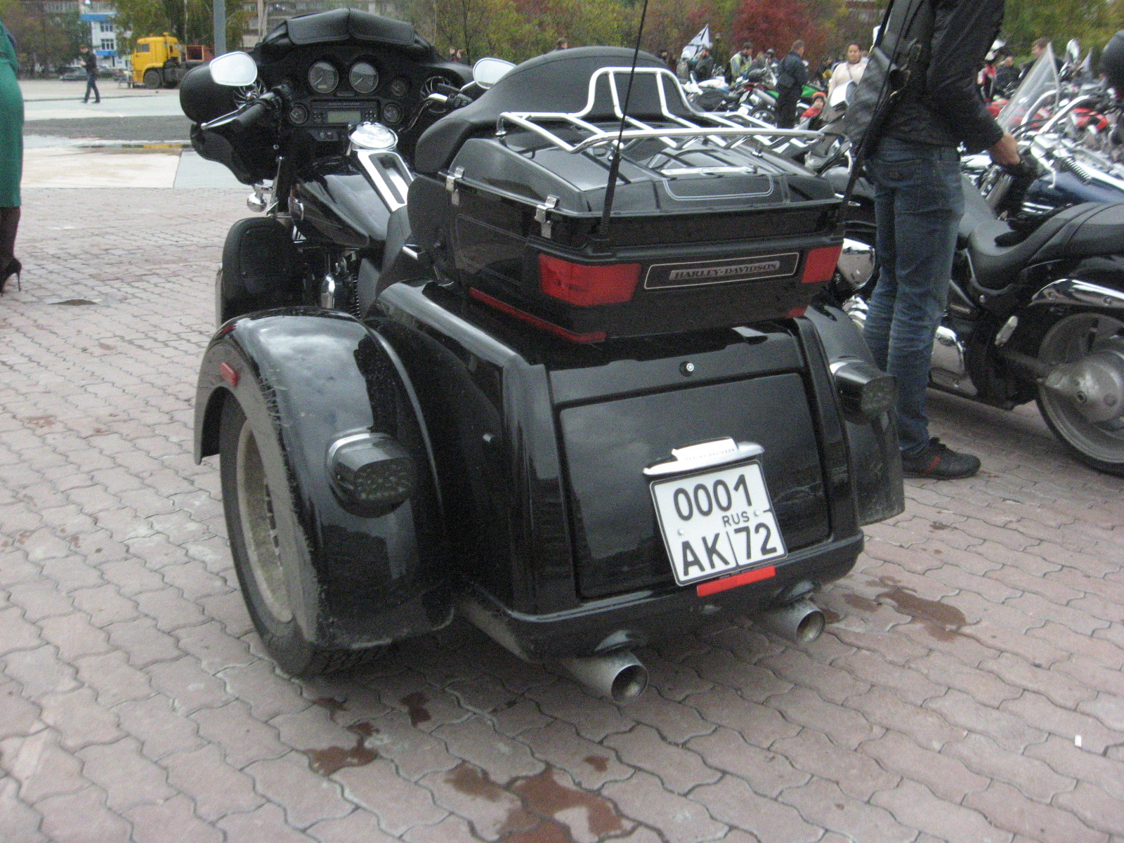 0001 ак 72, Harley-Davidson FL 