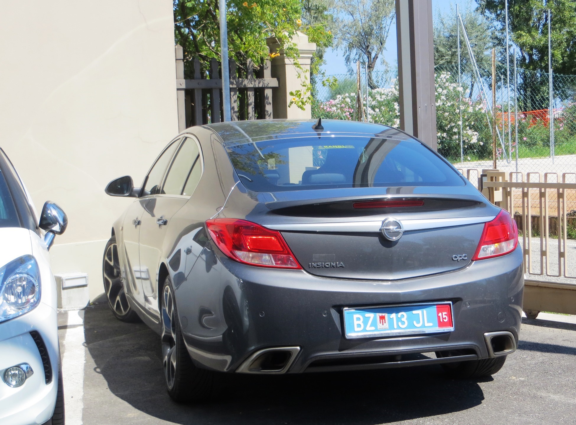 BZ 13 JL, Opel Insignia 1st gen Sedan/Liftback (A; G09), 2008–2013