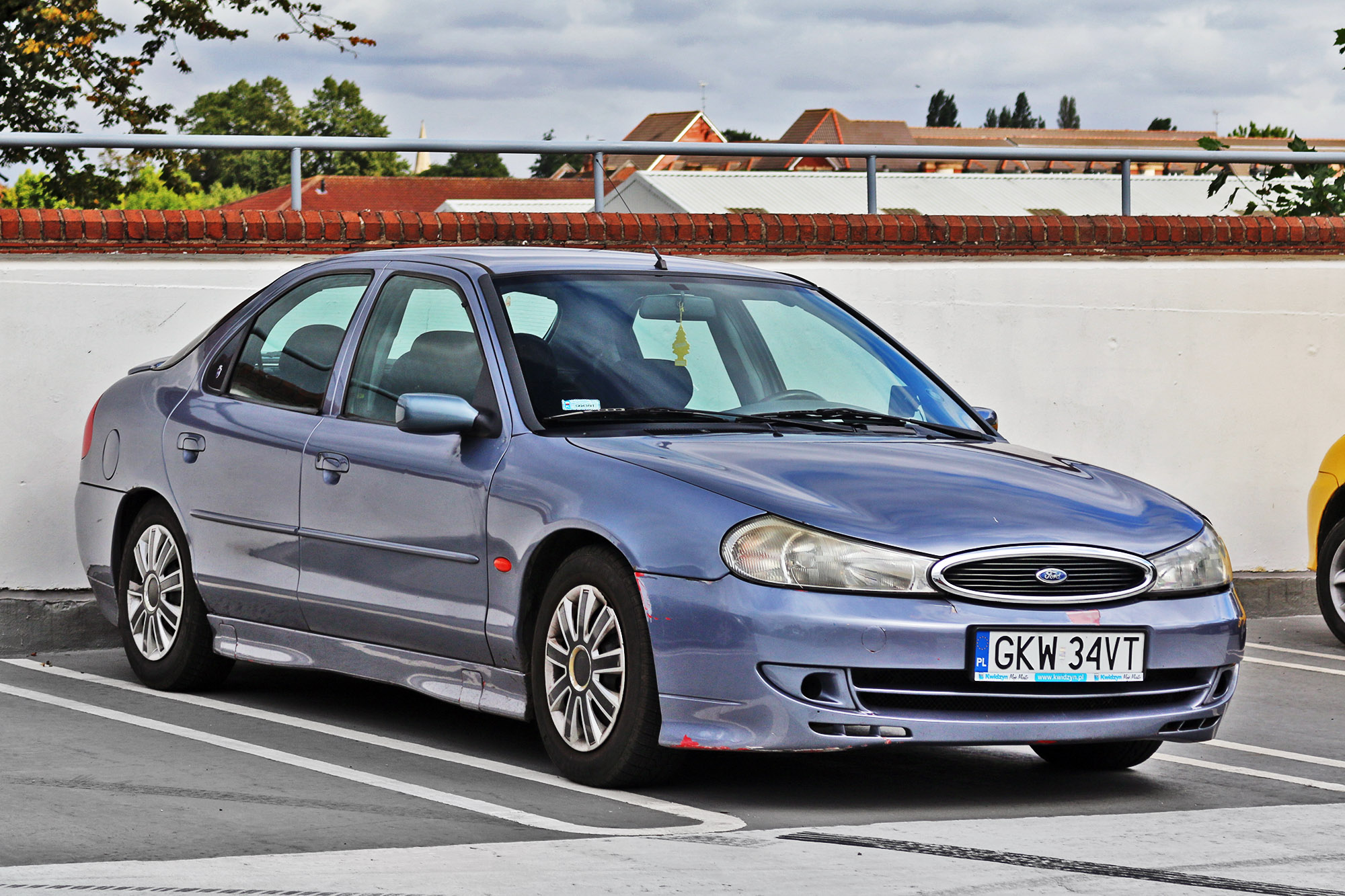 GKW 34VT, Ford Mondeo 1st gen Sedan/Liftback (Mk2; CDW162), facelift, 1996–2000
