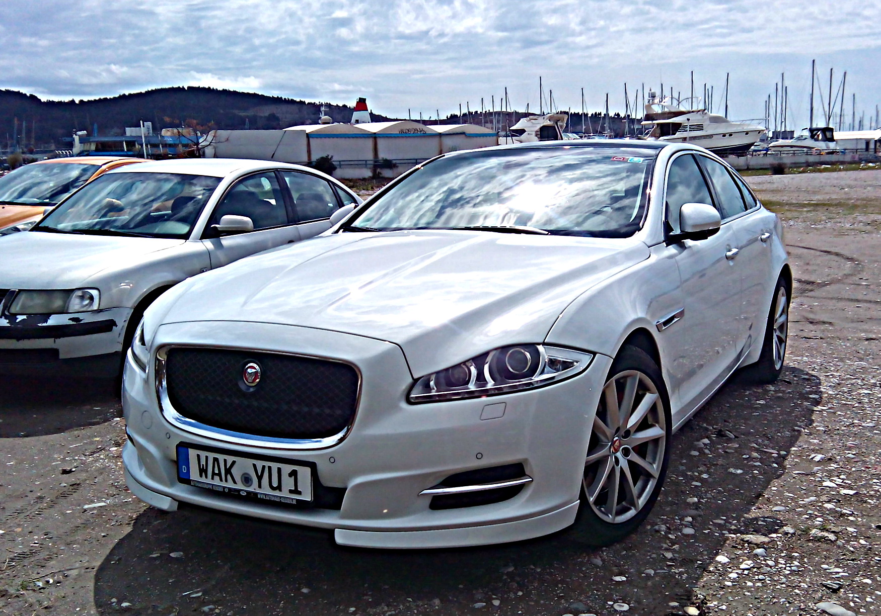 WAK YU 1, Jaguar XJ 6th gen (X351), 2009–2019