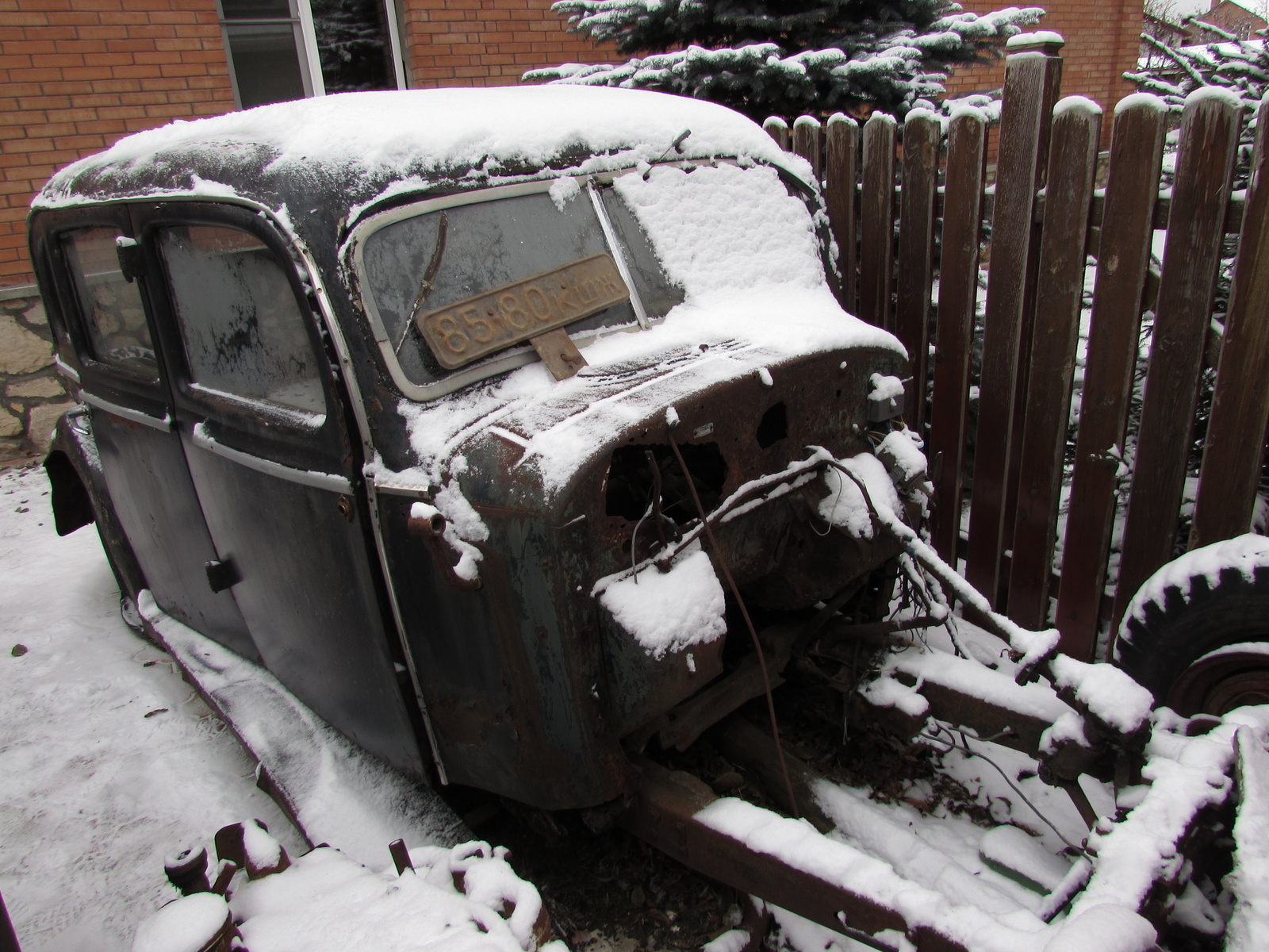 8580 КШЖ, Mercedes-Benz 260 