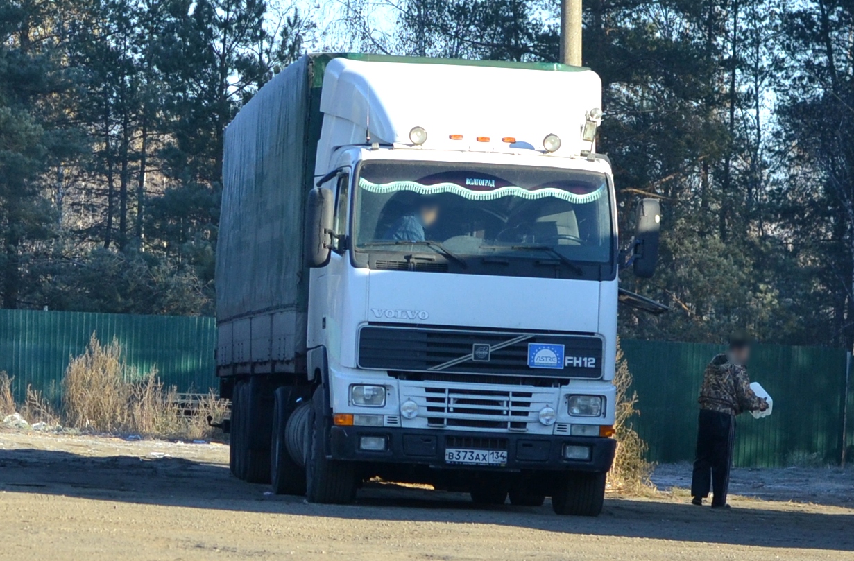 в 373 ах 134, Volvo FH 