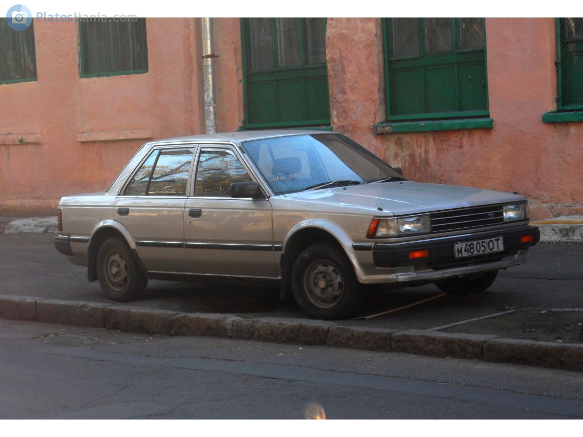 м 4805 ОТ, Nissan Bluebird 7th gen Sedan (U11), 1983–1987