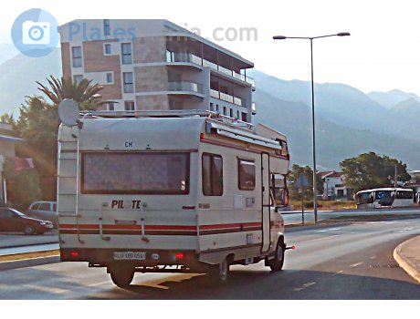 LU 180454, Pilote R-Series