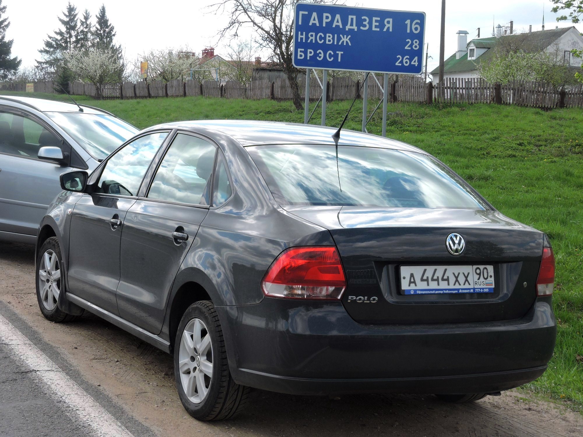 а 444 хх 90, Volkswagen Polo 5th gen Sedan (A05), 2010­–2015