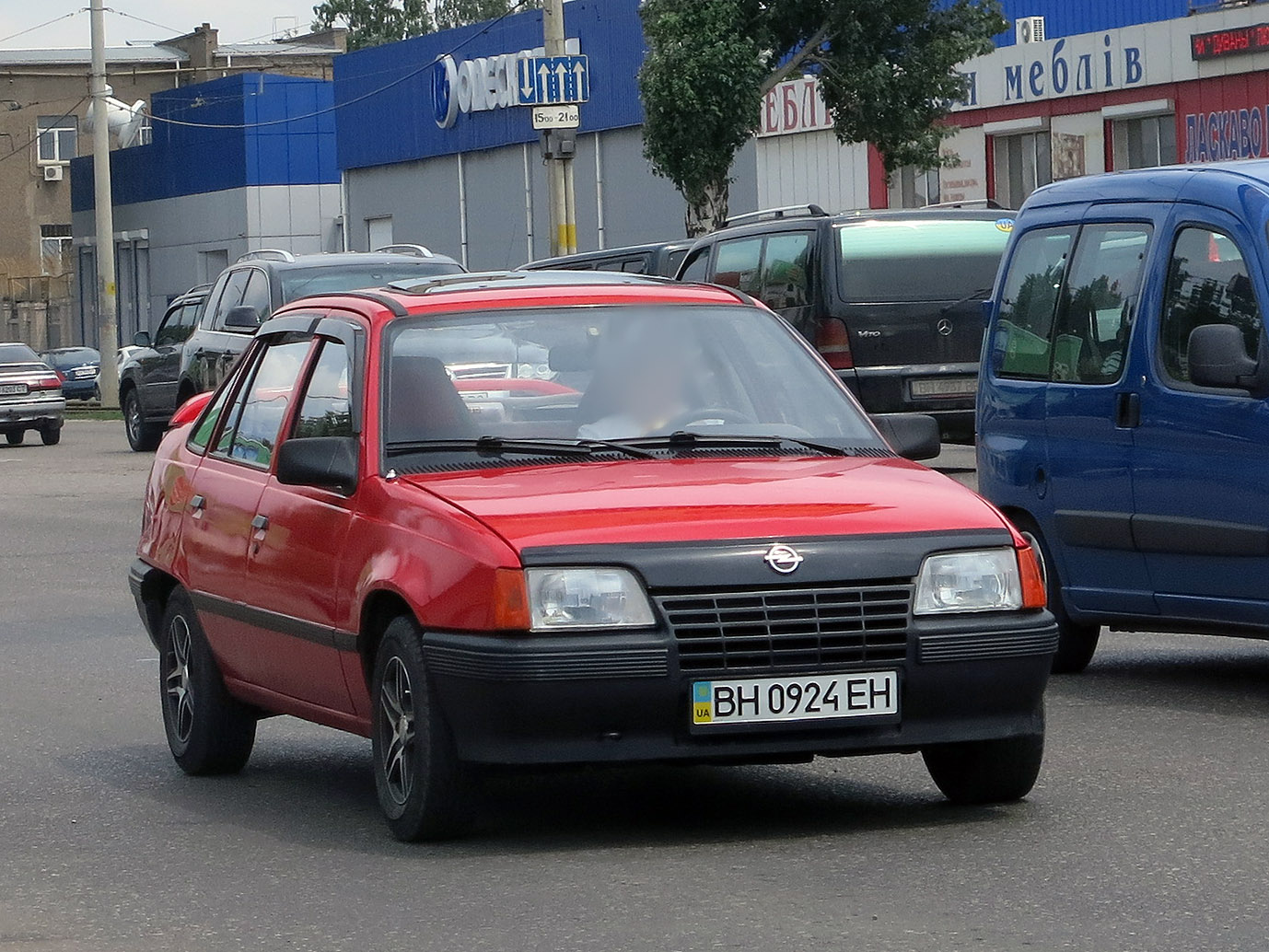BH 0924 EH, Opel Kadett 5th gen 3-door Hatch (E; T85), 1984–1991