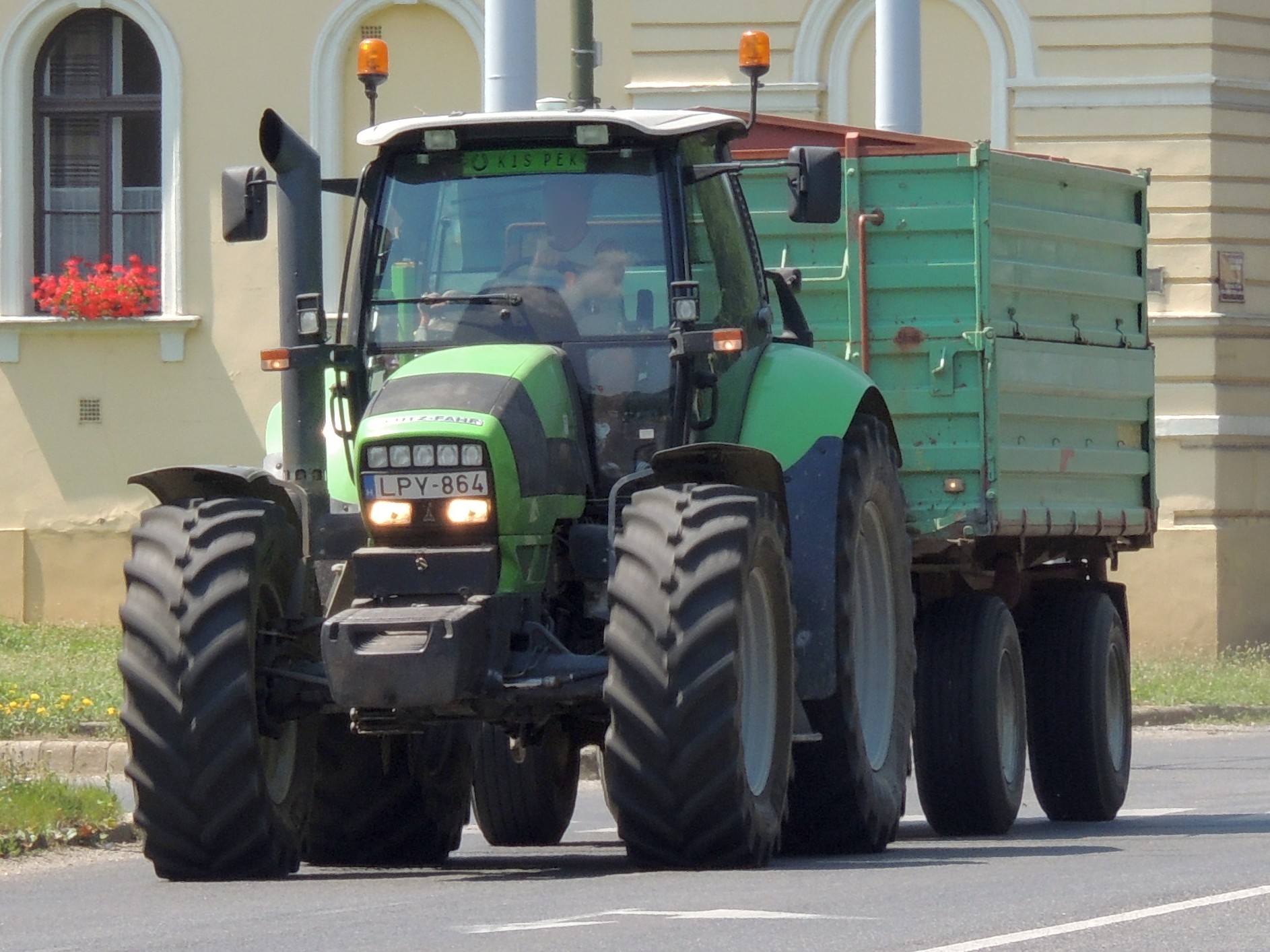 LPY-864, Deutz-Fahr (SAME Deutz-Fahr) Agrotron 