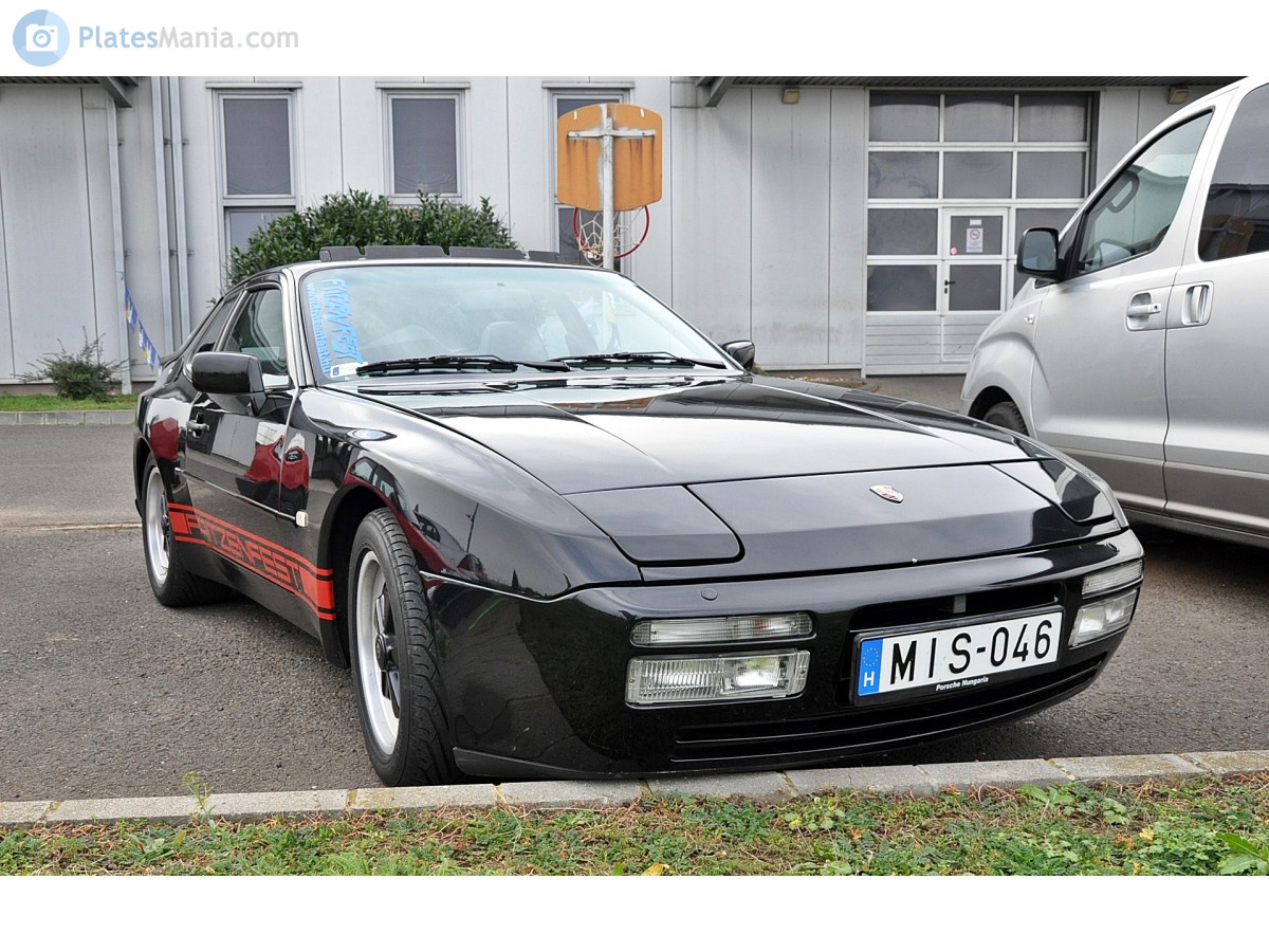 MIS-046, Porsche 944 1st gen Coupé (951/952), 1982–1991