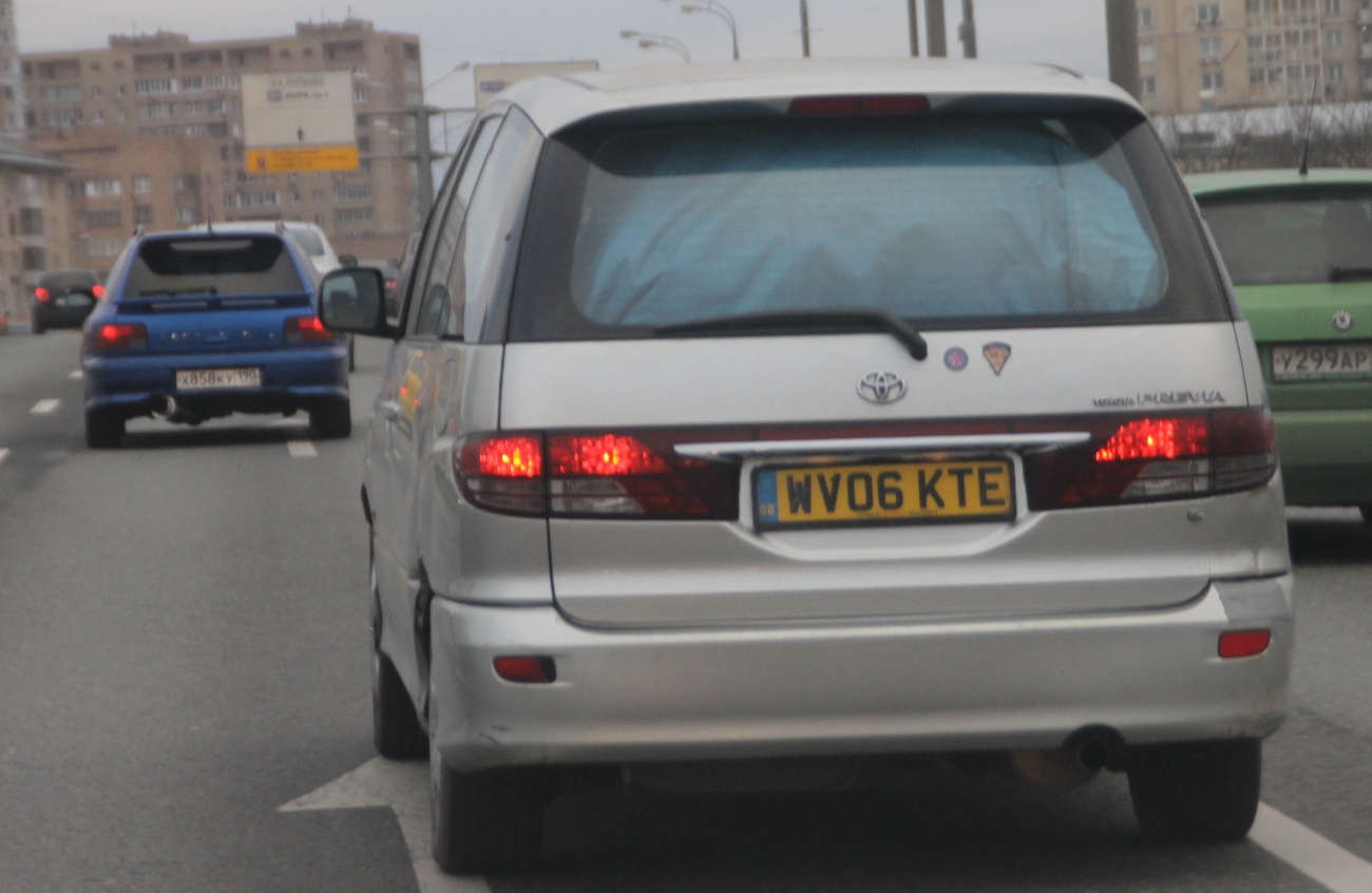 WV06KTE, Toyota Previa 2nd gen (R30/R40), 2000–2007