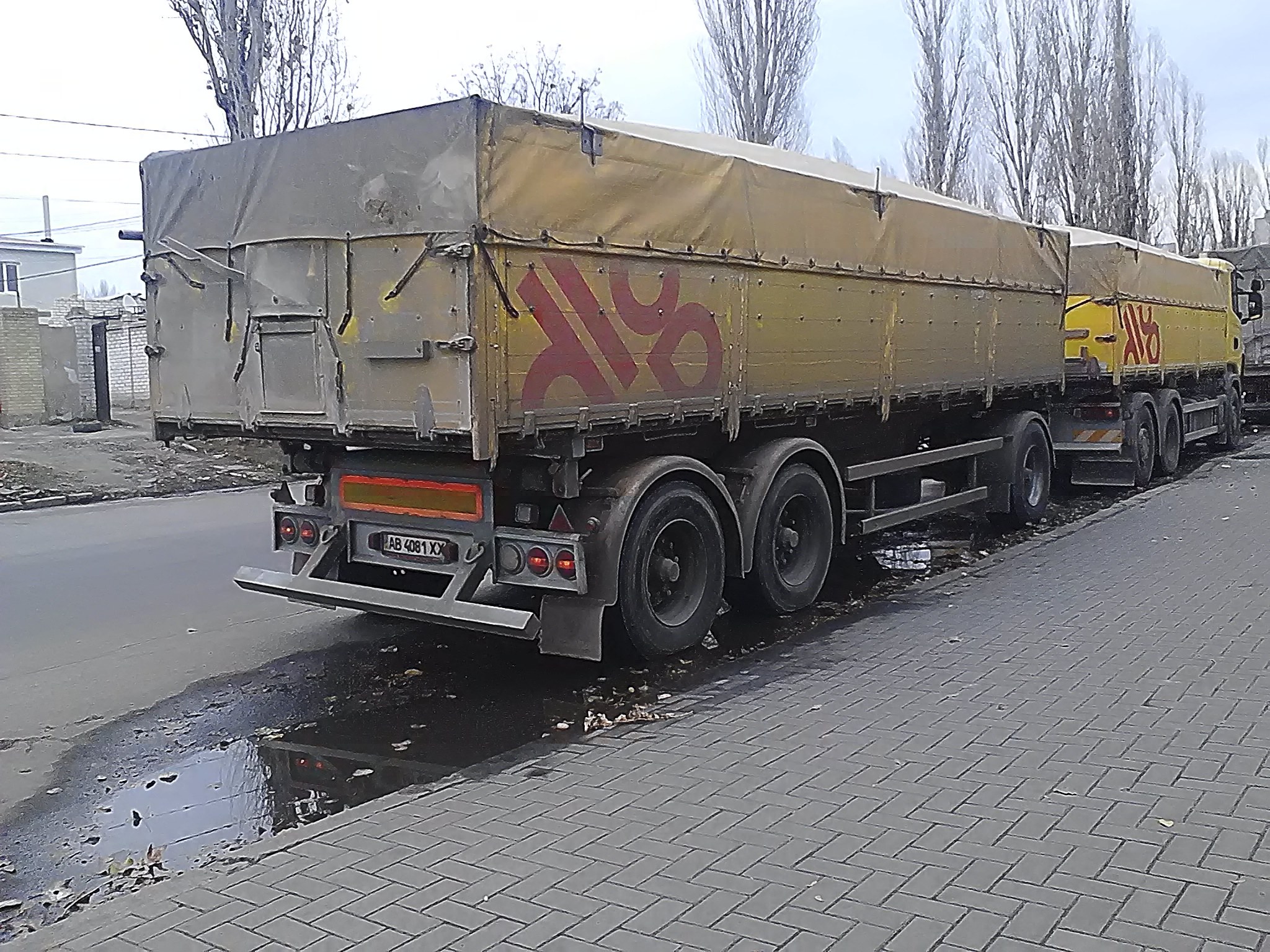 AB 4081 XX, Dapa Trailer P-Series 