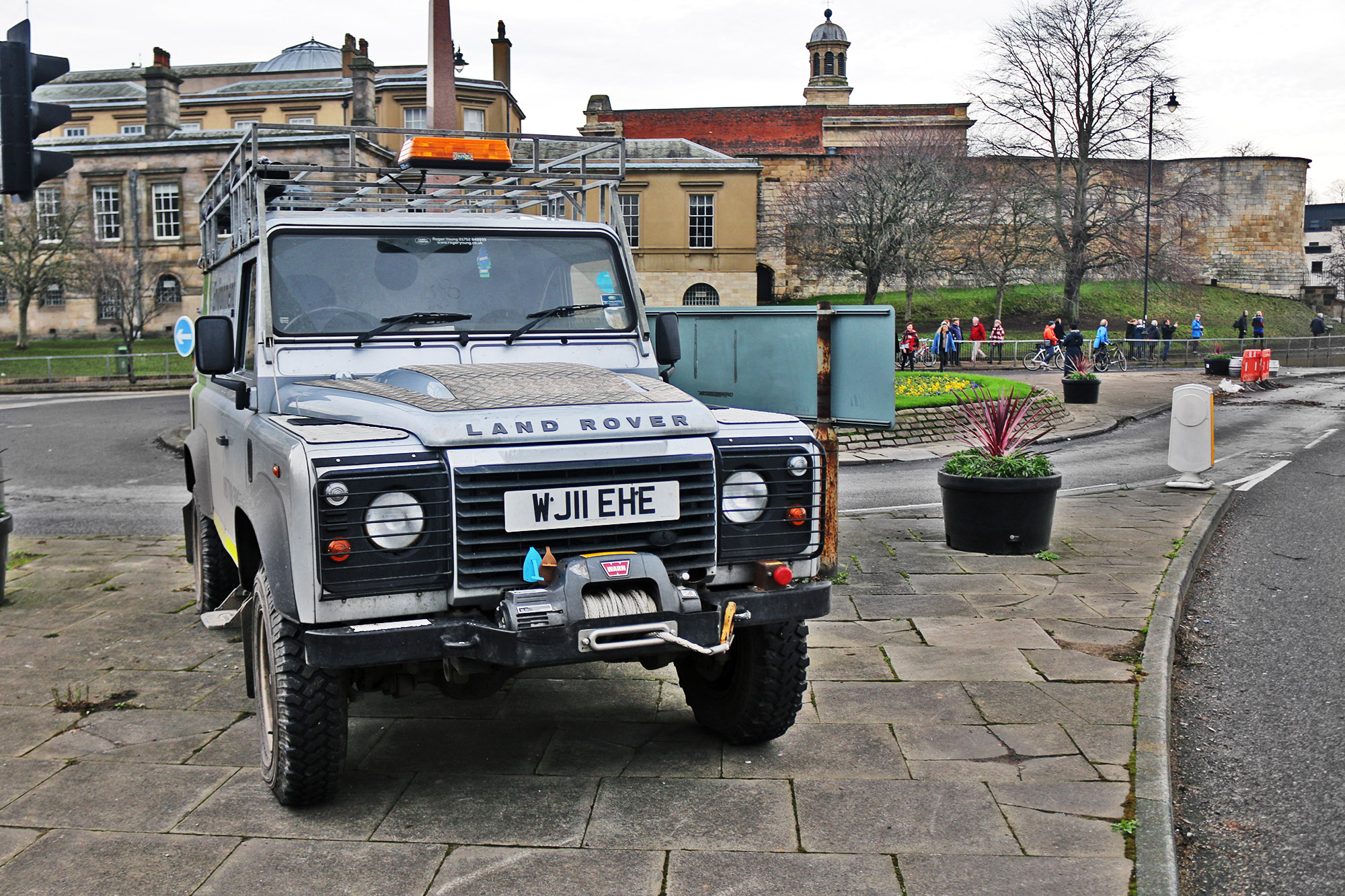 WJ11EHE, Land Rover Defender 1st gen 110