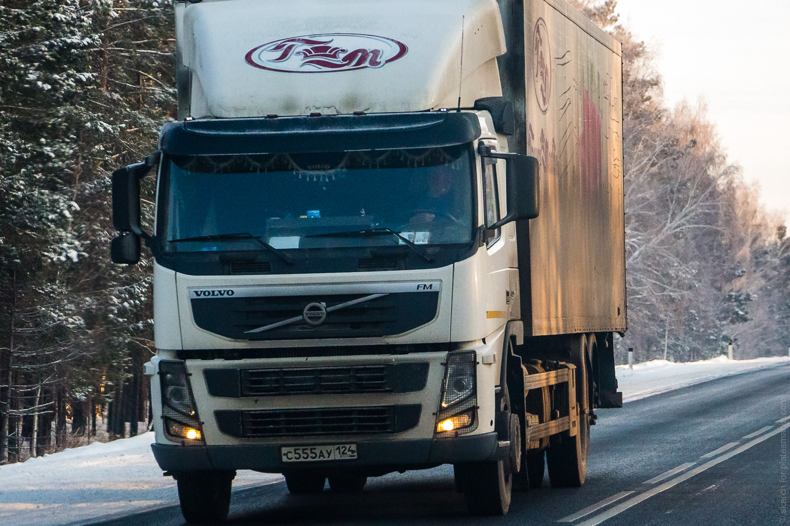 с 555 ау 124, Volvo FM 2nd gen, facelift, 2010–2013