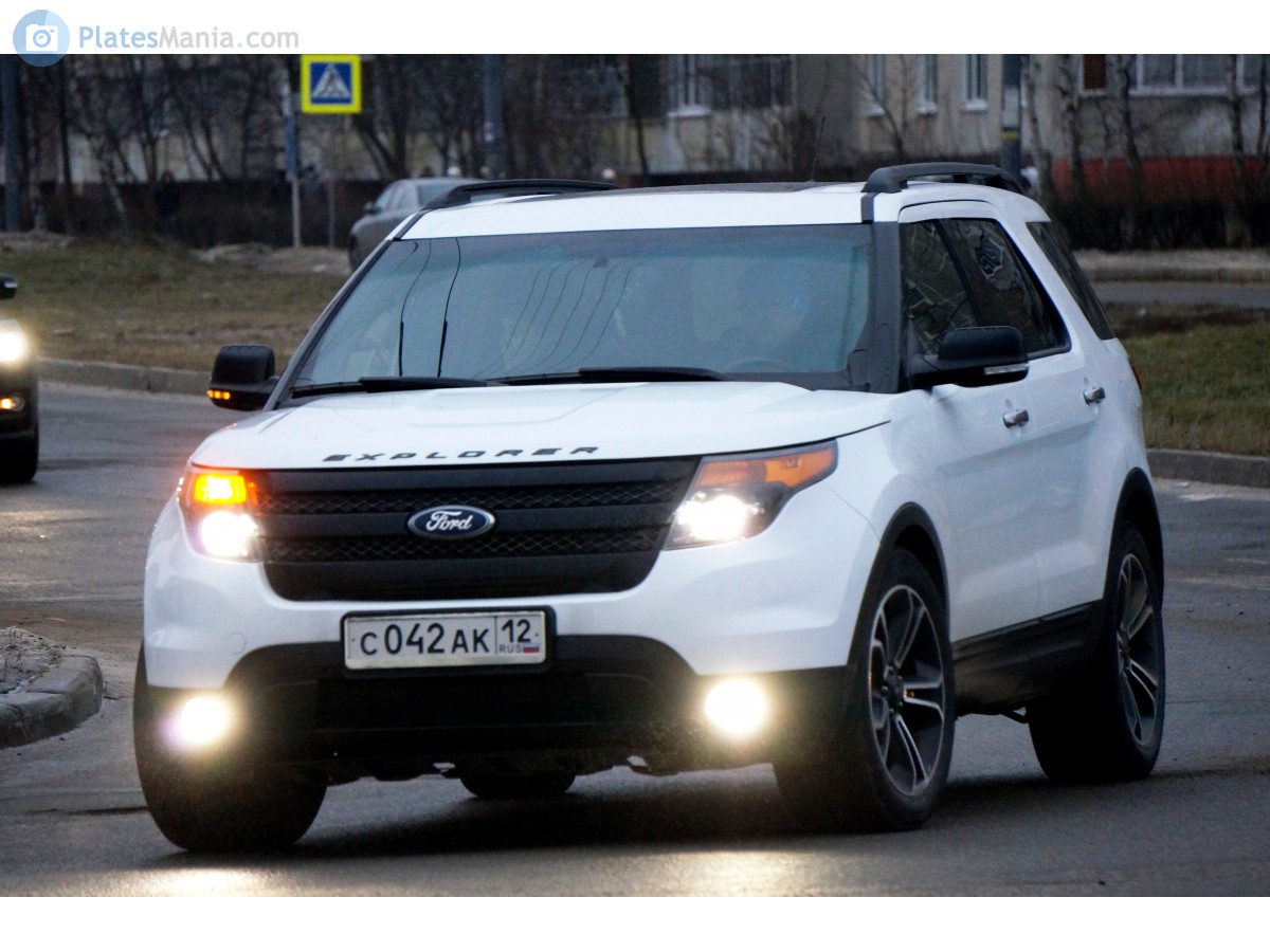 с 042 ак 12, Ford Explorer 