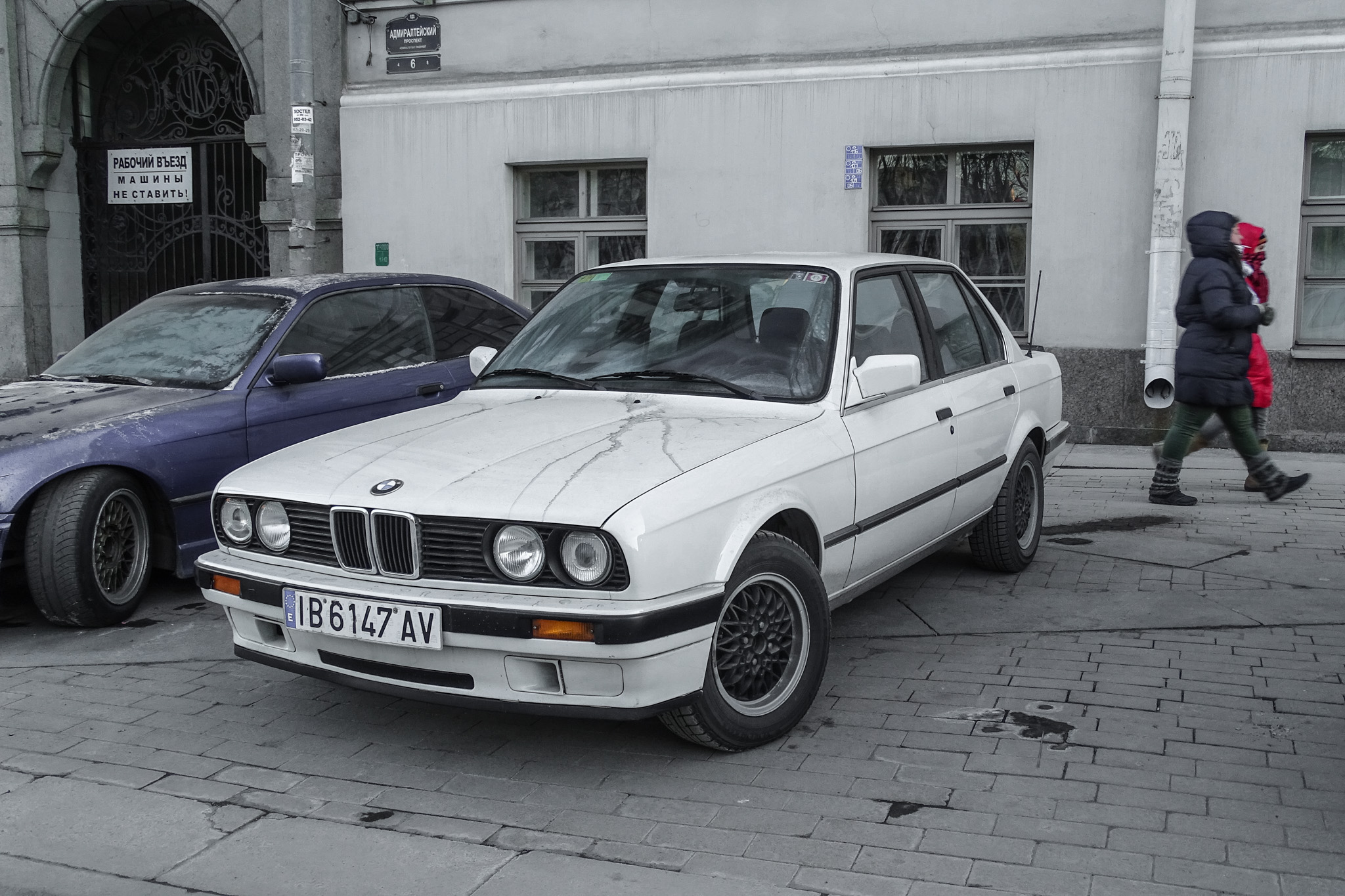 IB 6147 AV, BMW 3 Series 2nd gen Sedan (E30), 1983–1991