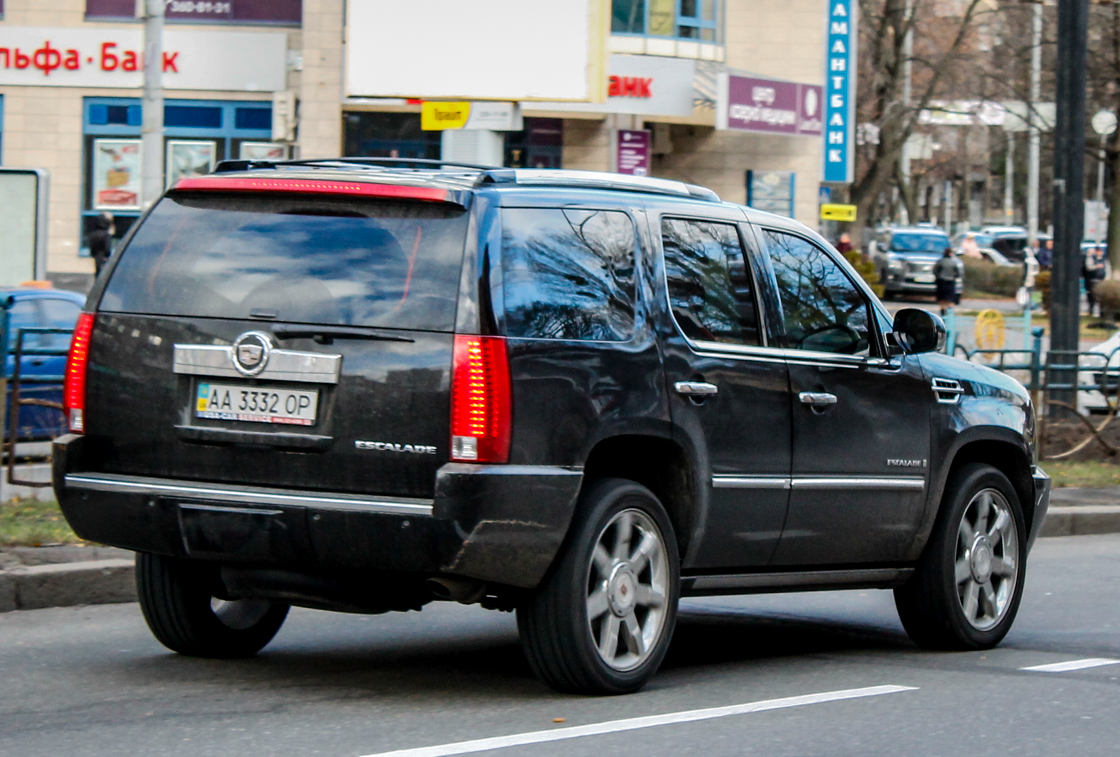 AA 3332 OP, Cadillac Escalade 3rd gen (GMT926), 2006–2014