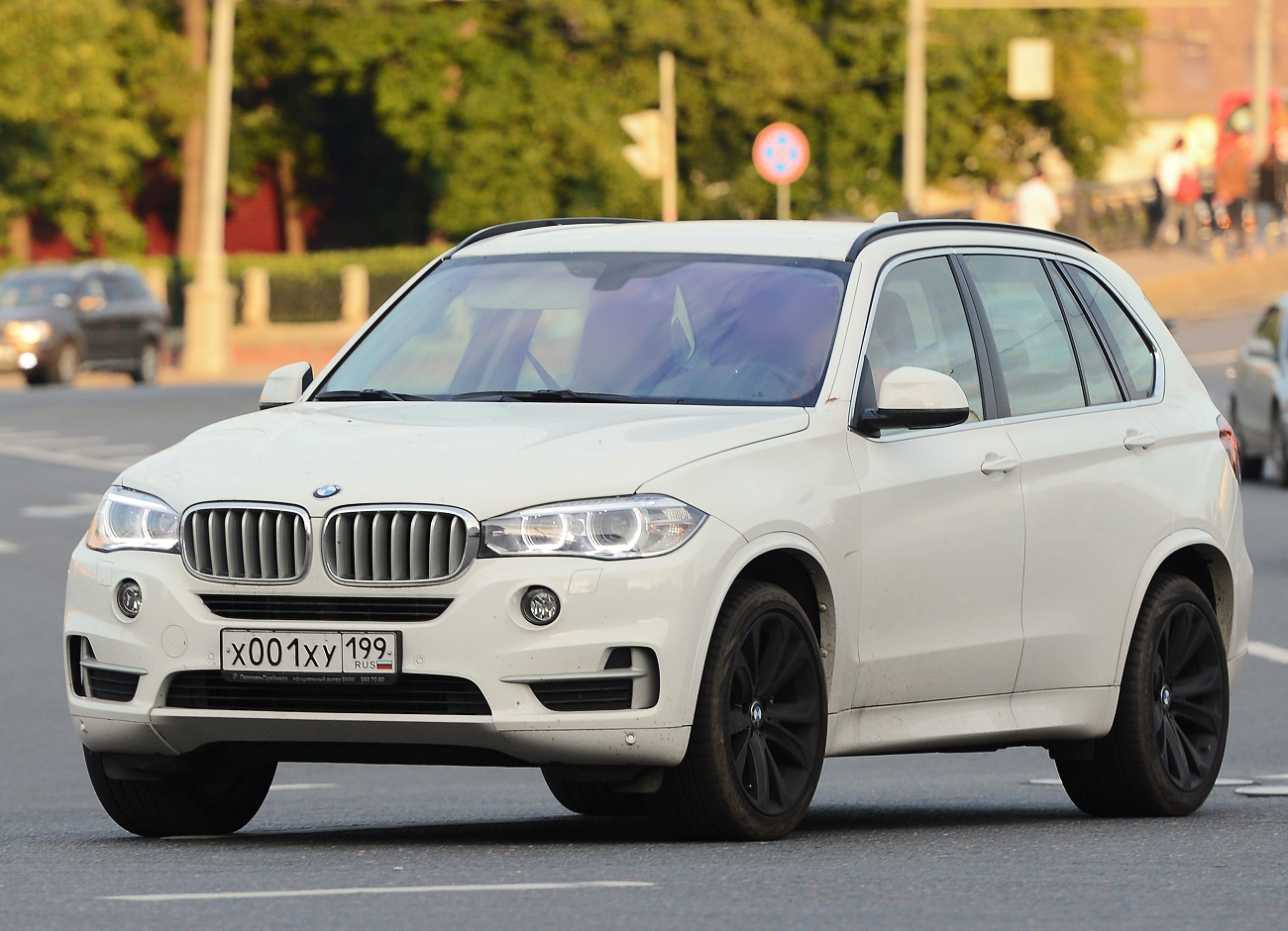 х 001 ху 199, BMW X5 3rd gen (F15), 2013–2018