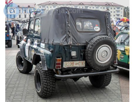 3228 CX, UAZ 469/3151