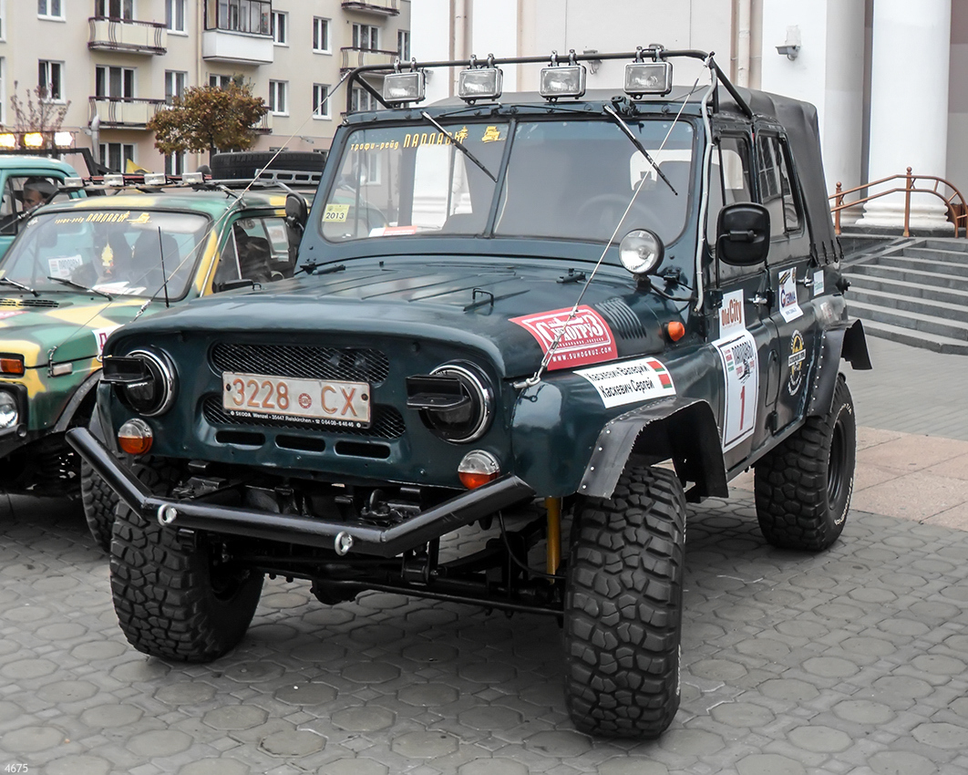 3228 CX, UAZ 469/3151 