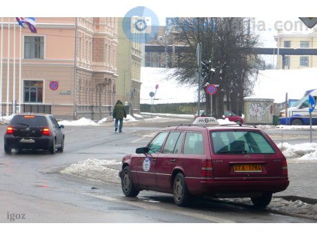 TX-1784, Mercedes-Benz E-Klasse