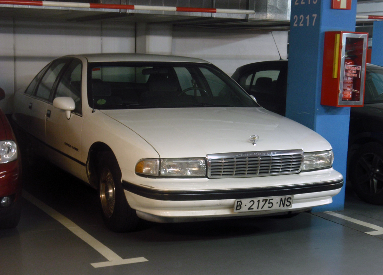 B 2175 NS, Chevrolet Caprice 4th gen 4-door Sedan (B-body), 1990–1996