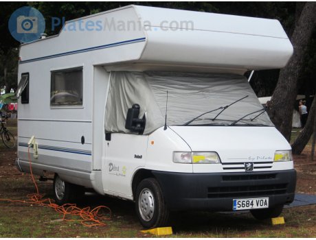 S684 VOA, Pilote D/F-Series