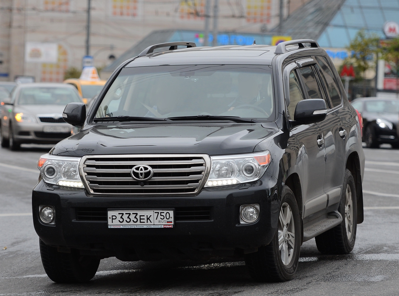 р 333 ек 750, Toyota Land Cruiser 200 (J200), 1st facelift, 2011–2015