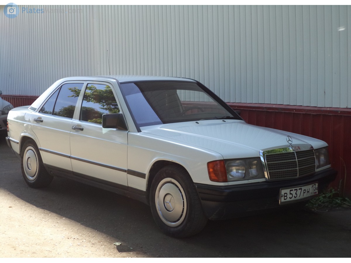 в 537 рн 13, Mercedes-Benz C-Klasse 190 Sedan (W201), 1982–1993