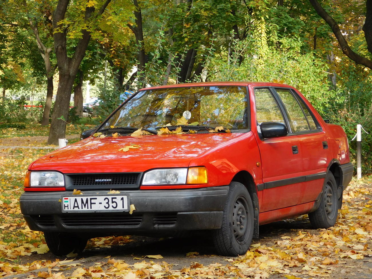 AMF-351, Hyundai Pony 4th gen Sedan (X2; EU-market), 1989–1991